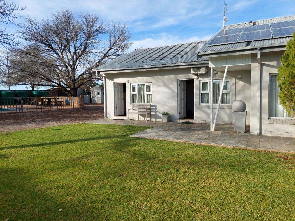 Aloes Guest House 62 On Meintjies Middelburg  Eksteriør bilde